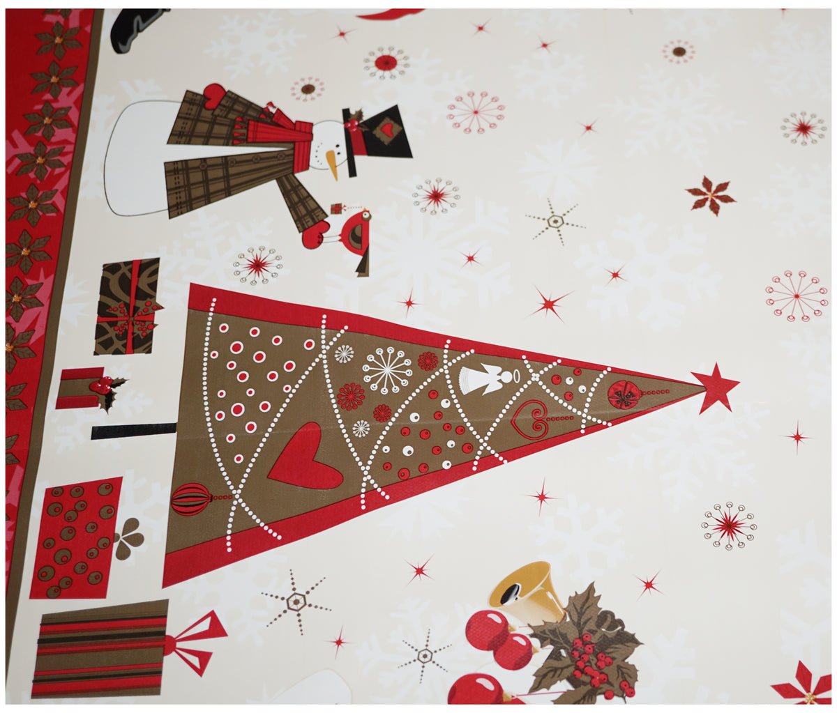 Xmas Santa Snowman Christmas Tablecloth - The Fabric Trade